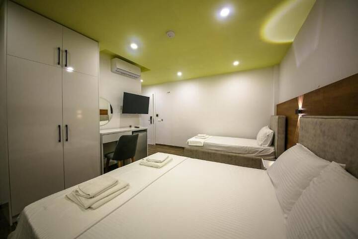 Room 34 of 70