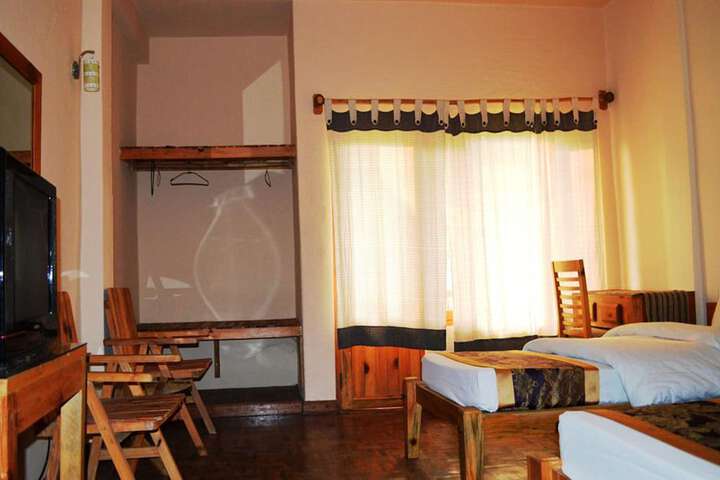 Room 13 of 47