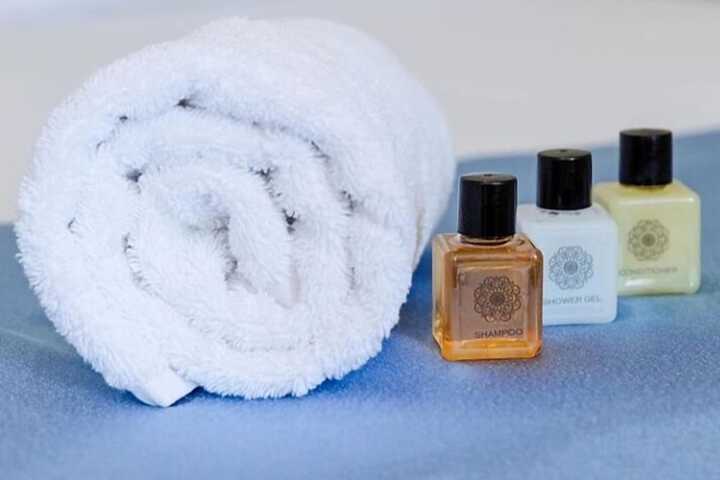 Room 12 of 63