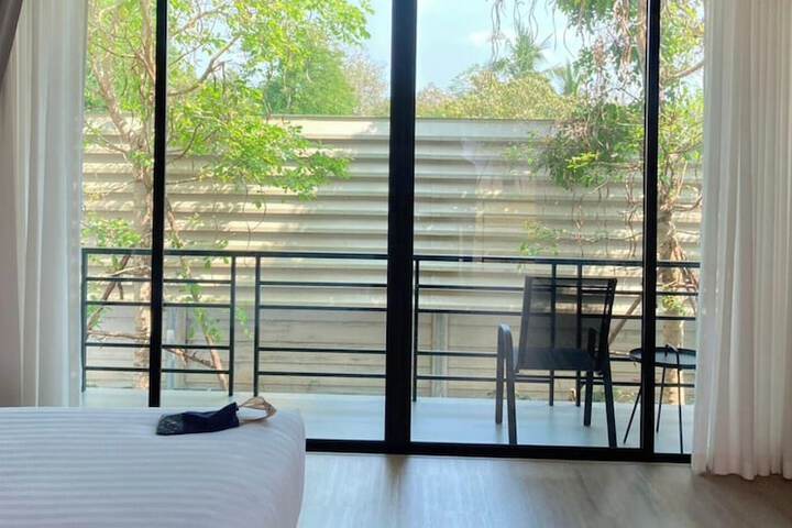 Room 32 of 55