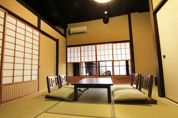 Room 16 of 101