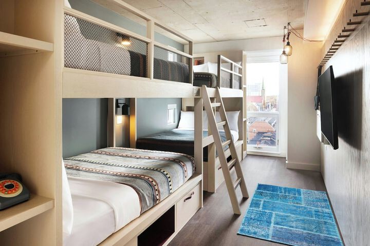 Room 20 of 53