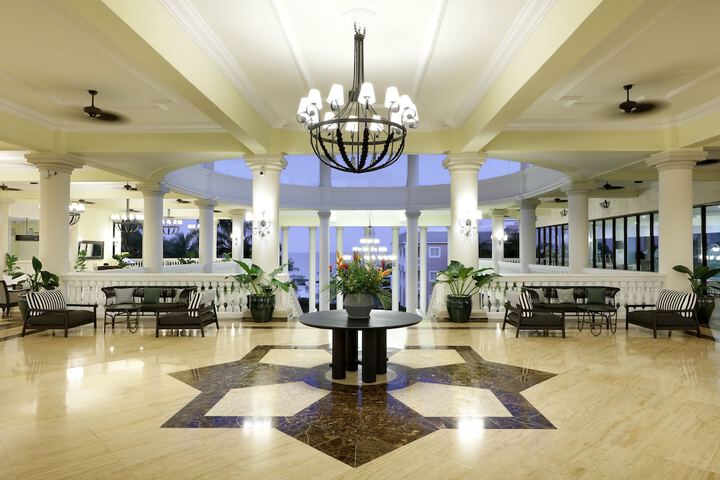 Hotel Interior 8 of 274
