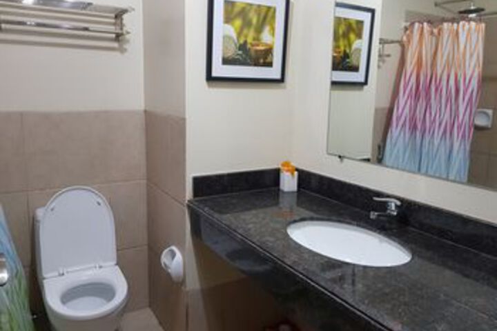 Room 4 of 41