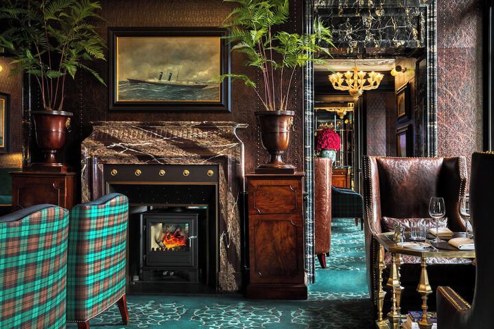 Lounge 57 of 69