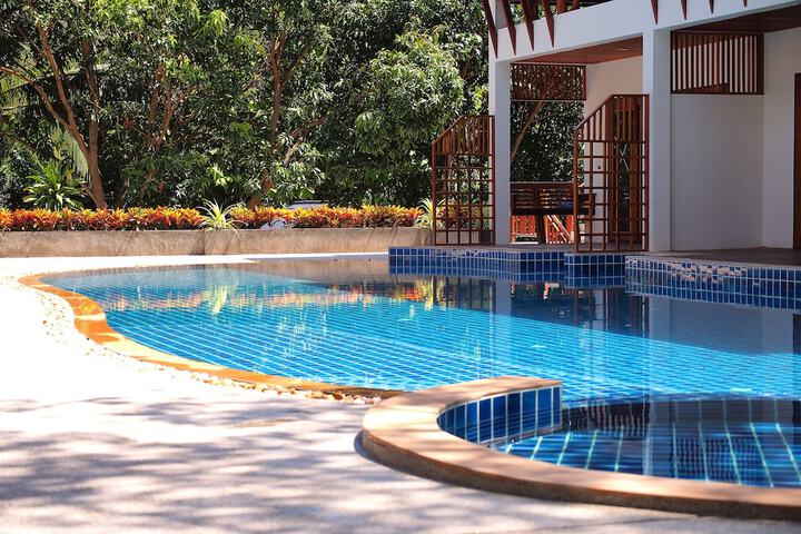 Pool 50 of 64
