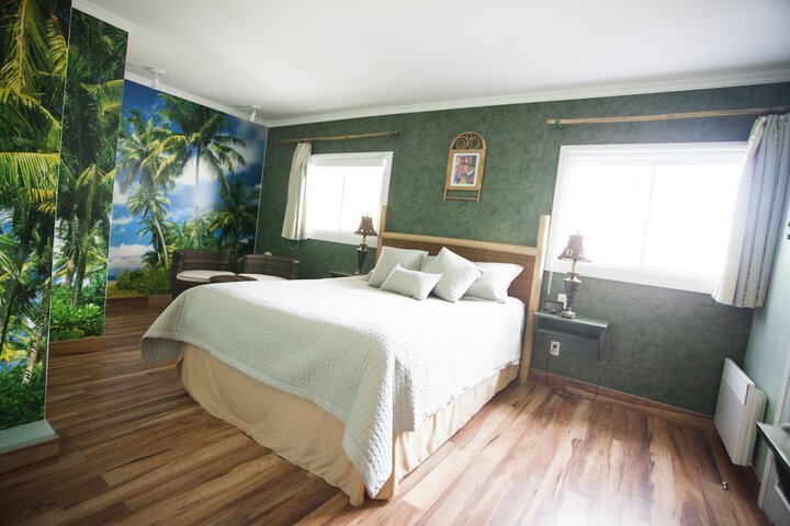 Room 16 of 36