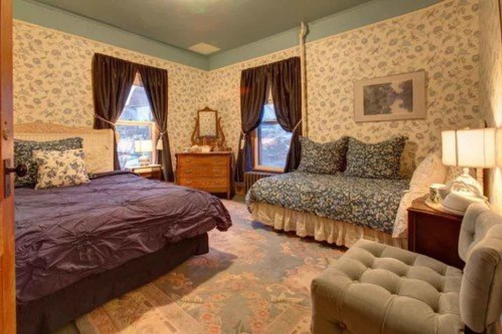 Room 21 of 100