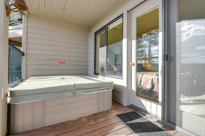 Terrace/Patio 6 of 17