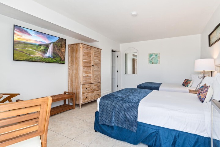 Room 5 of 22