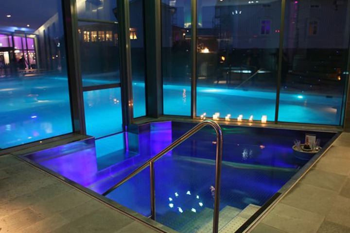Pool 25 of 57
