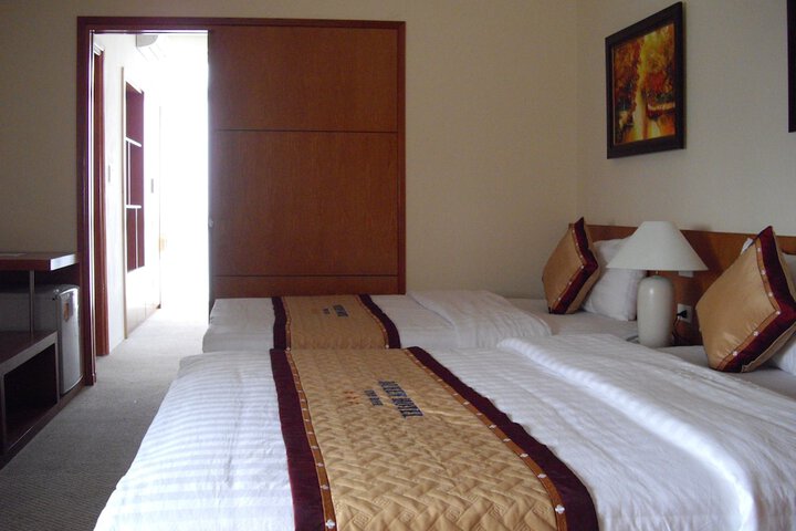 Room 30 of 69