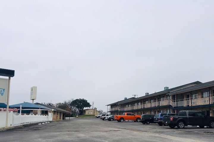 Hotel 8 of 8