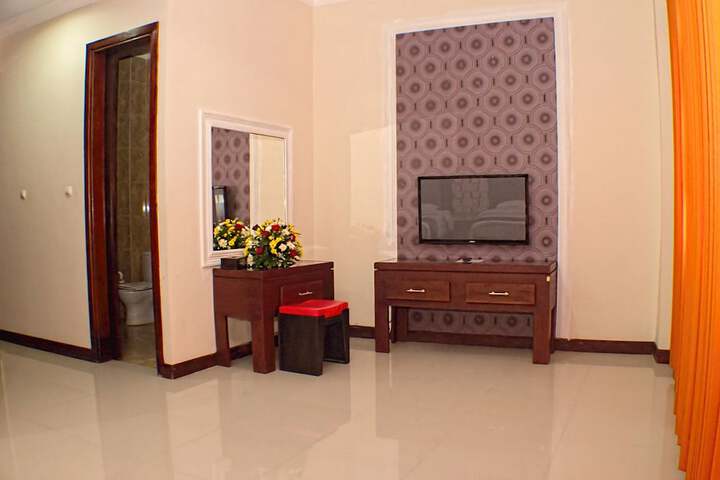 Room 10 of 24