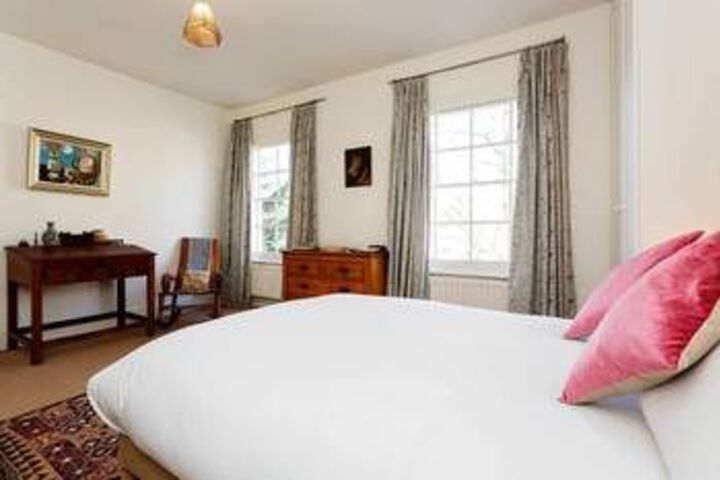 Room 13 of 26