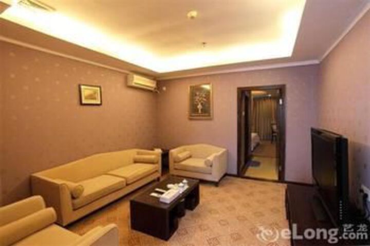 Room 17 of 41