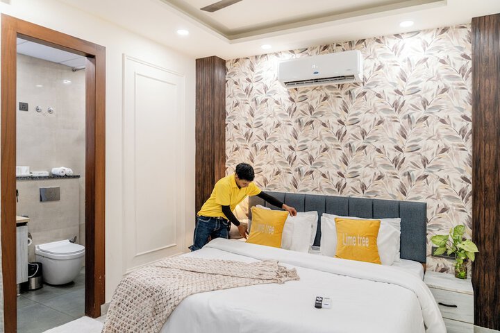 Room 13 of 29