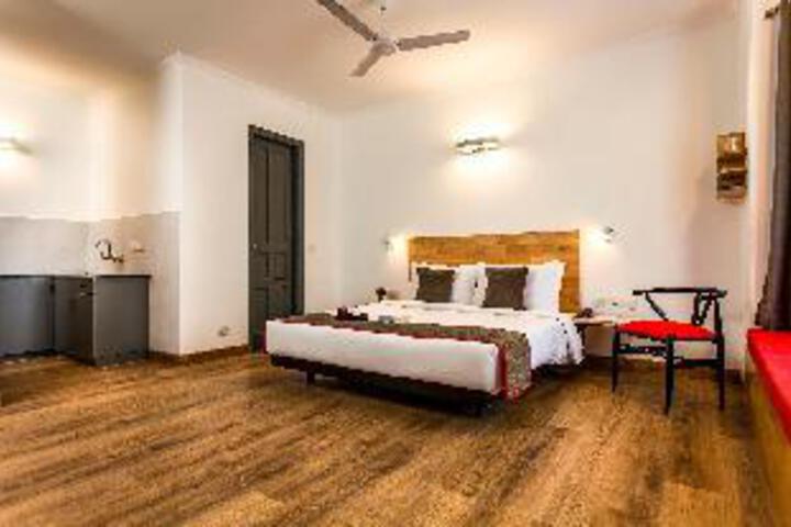 Oyo Townhouse 120 The Axis