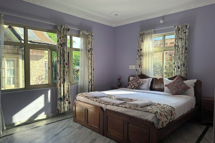 Room 3 of 42