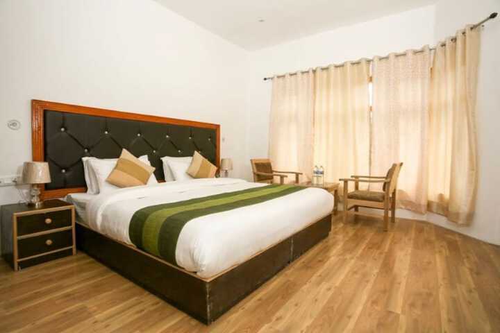 Room 3 of 11