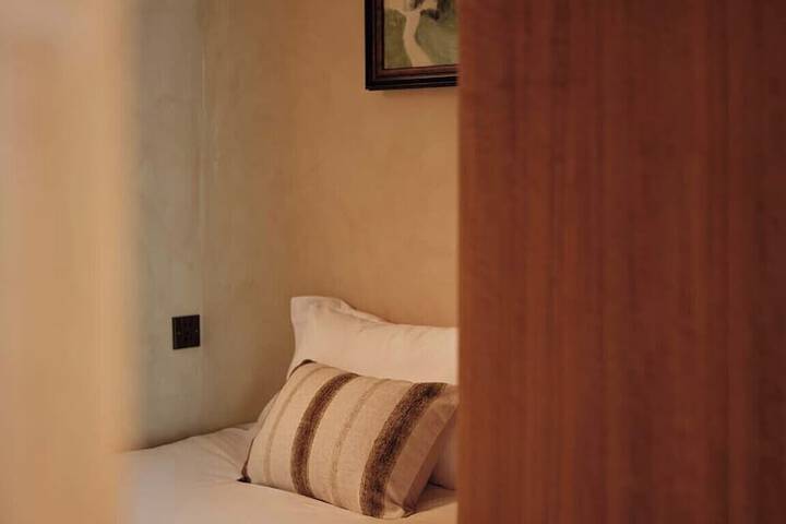 Room 38 of 101