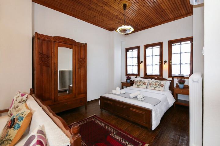 Room 15 of 57