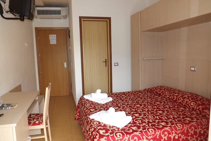 Room 29 of 67