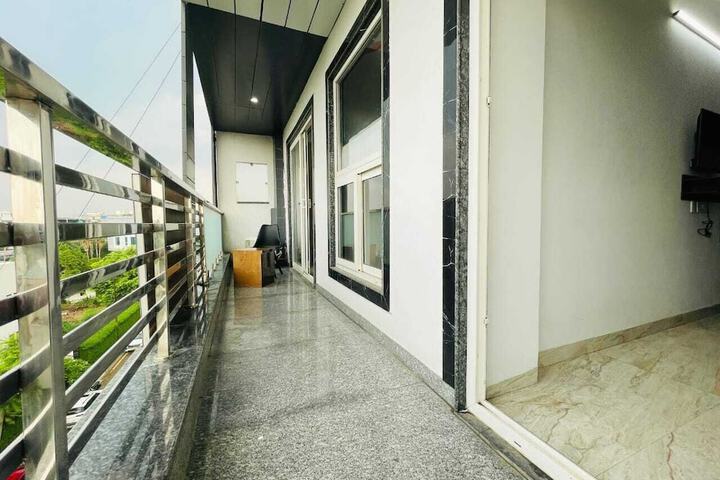 Terrace/Patio 11 of 22
