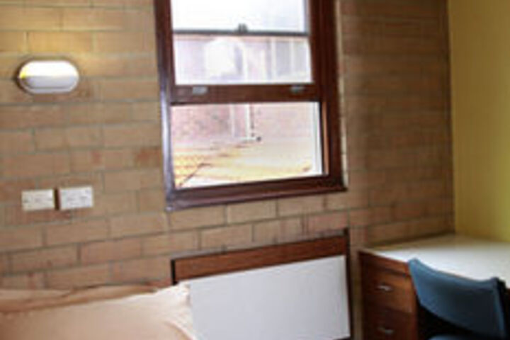 Room 12 of 20
