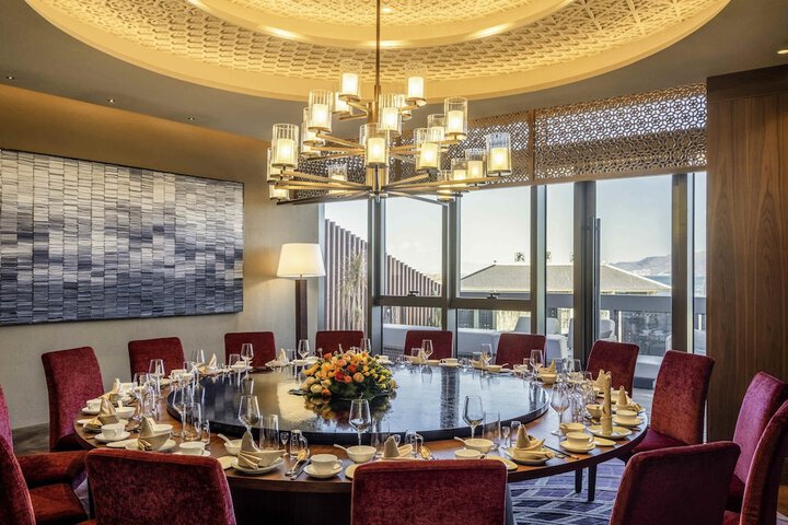 Dining 56 of 106