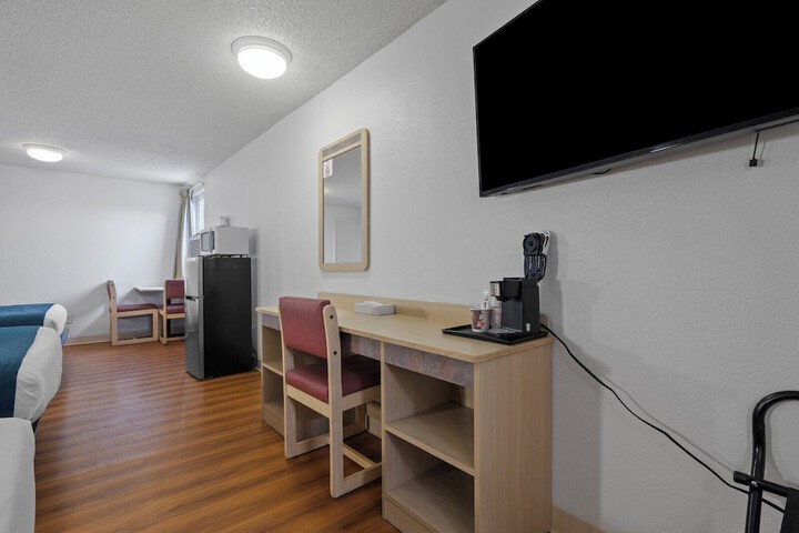 Room 44 of 154