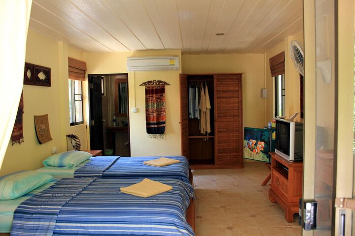 Room 27 of 58