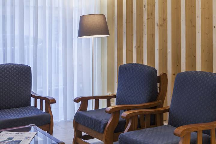 Hotel Interior 8 of 87