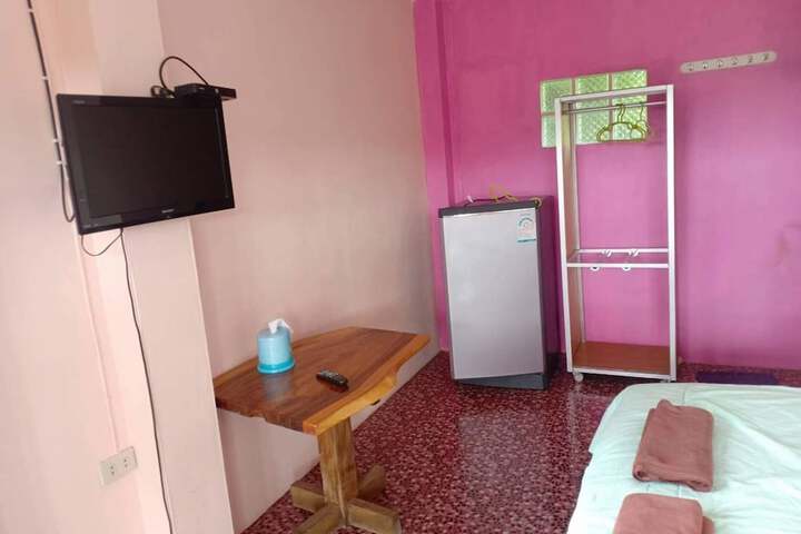 Room 15 of 34