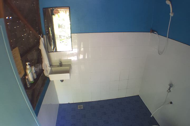 Room 28 of 113