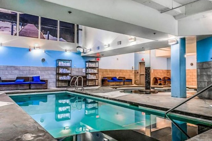 Pool 18 of 22