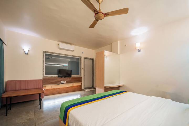 Room 13 of 53