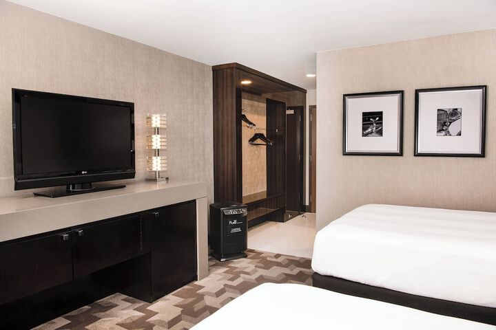 Room 47 of 108