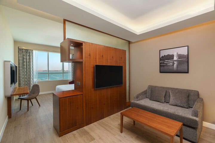 Room 44 of 268