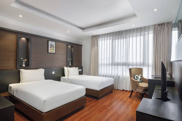 Room 5 of 23