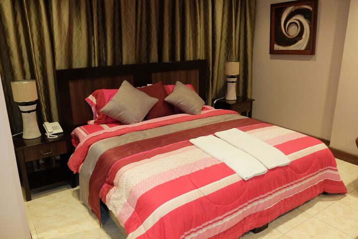 Room 12 of 82