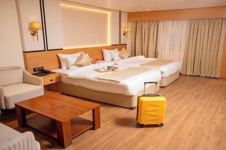 Room 37 of 61