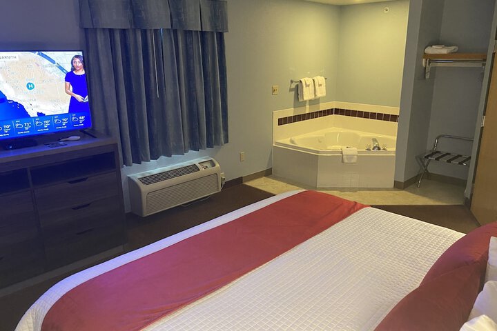 Room 6 of 56