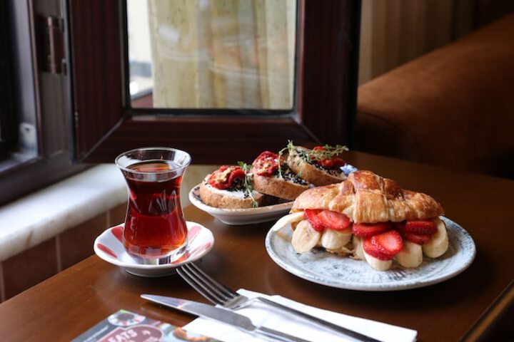 Breakfast/Coffee Service 108 of 111
