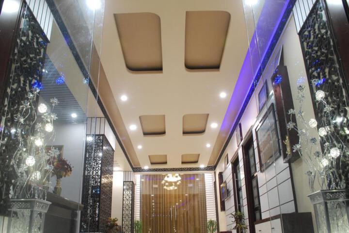 ROYAL RAWAT PALACE