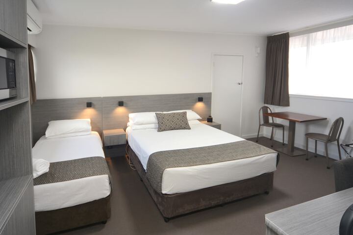 Room 14 of 60