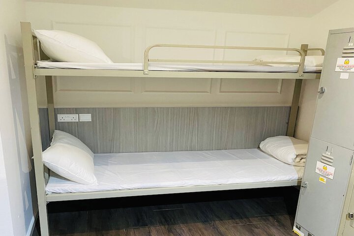 Room 20 of 32