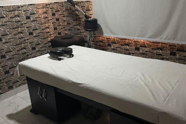 Spa 12 of 41
