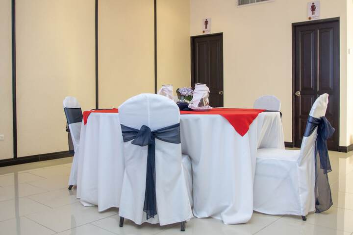 Banquet hall