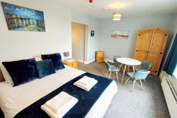 Room 10 of 61